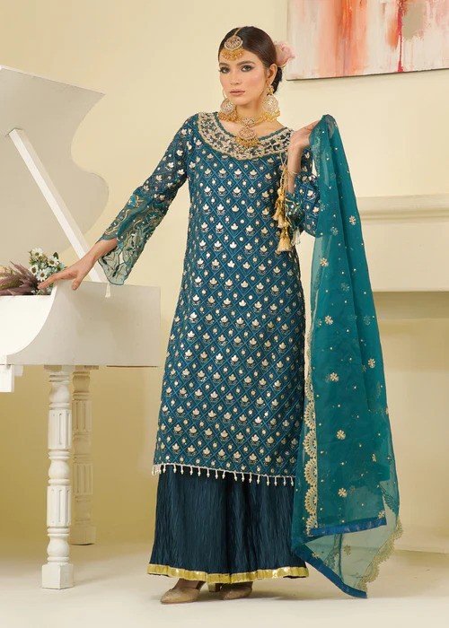 Pakistani luxury women 3-piece suit bulk order Gulf