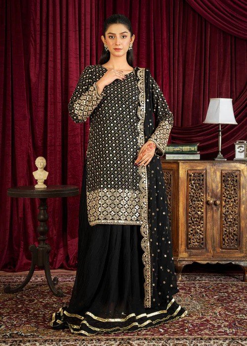 Luxury embroidered women 3-piece suit wholesale Pakistan Gulf